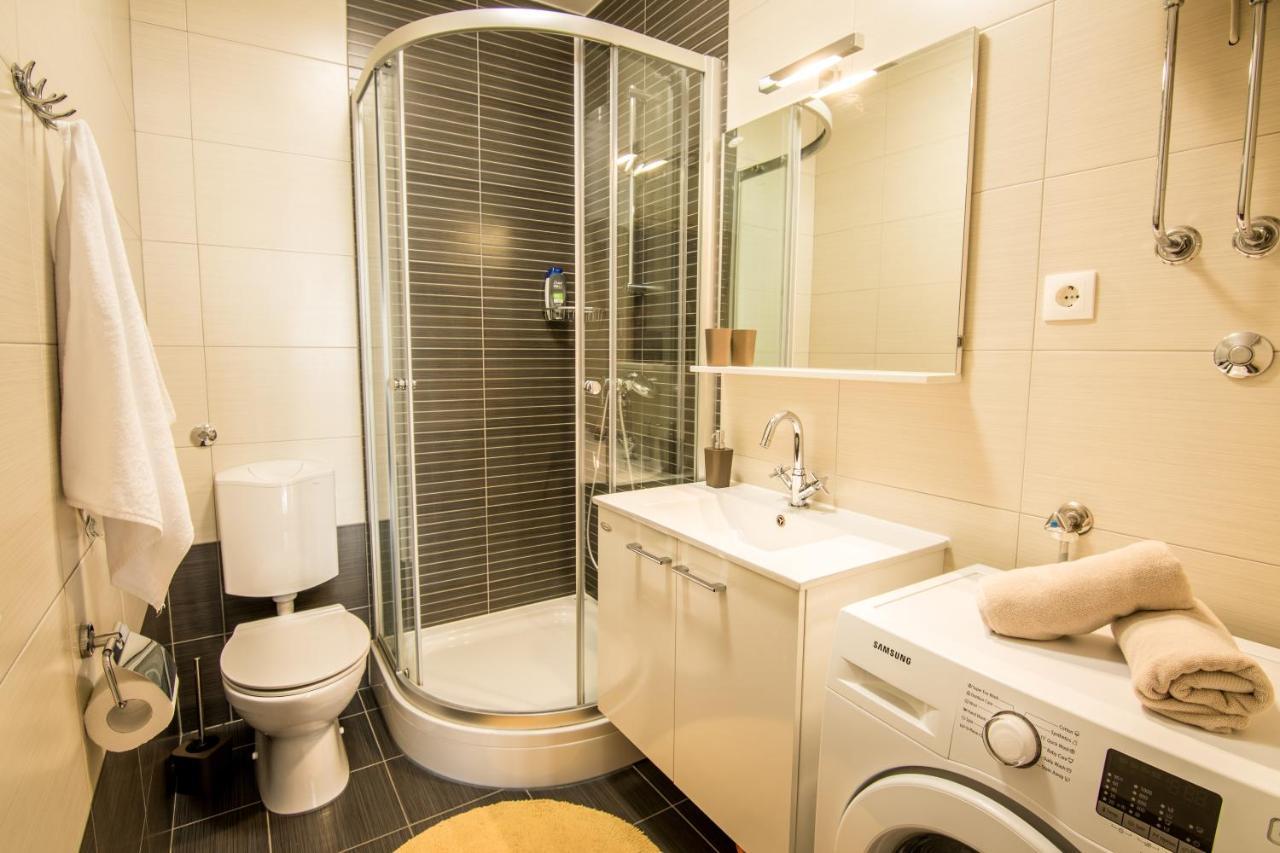 Apartamento Apartman Petra Makarska Exterior foto